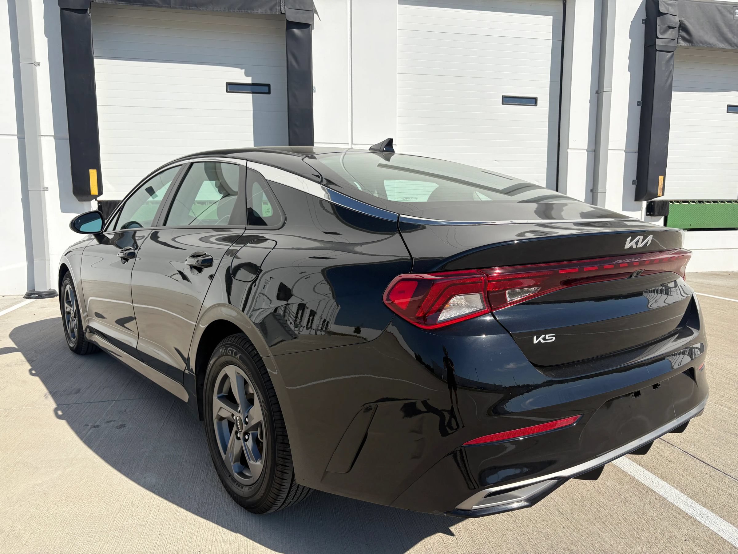 Used 2023 Kia K5 LXS FWD image 5