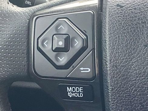 Used 2019 Toyota 4Runner TRD Off-Road image 18