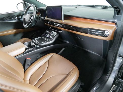 Certified 2023 Lincoln Nautilus Reserve AWD/4WD image 12
