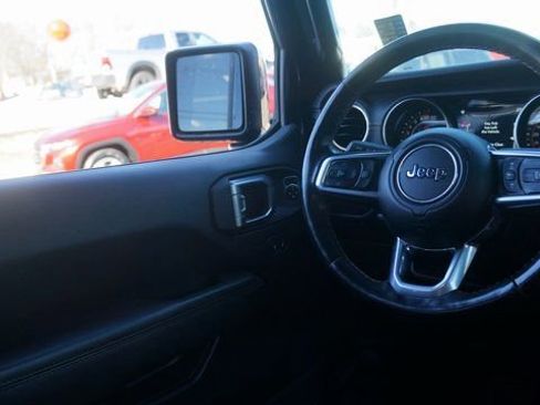 Used 2021 Jeep Gladiator Overland image 37
