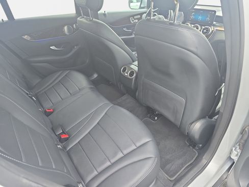 Used 2020 Mercedes-Benz GLC 300 4MATIC image 11