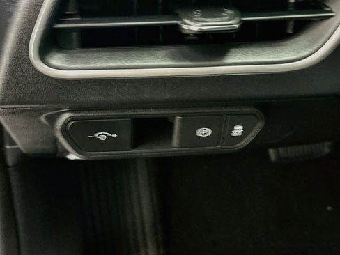Used 2025 Kia K4 FWD image 17