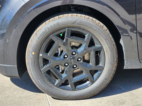 New 2026 Kia Carnival SX w/ SX Dark Edition Package image 7