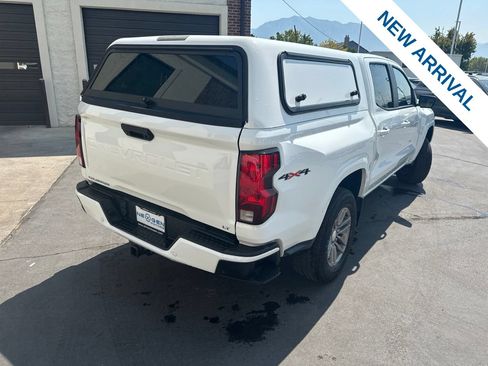 Used 2023 Chevrolet Colorado LT w/ LT Convenience Package II AWD/4WD image 7