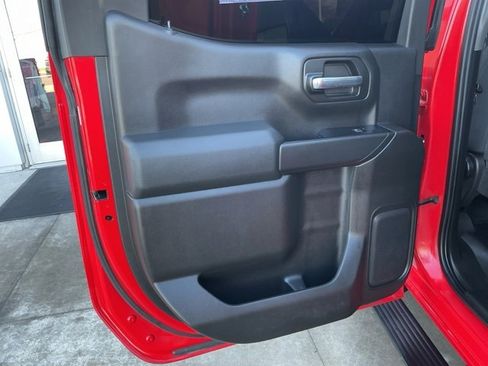 Used 2019 Chevrolet Silverado 1500 Custom Trail Boss image 17