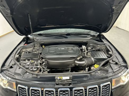 Used 2019 Jeep Grand Cherokee Limited image 25