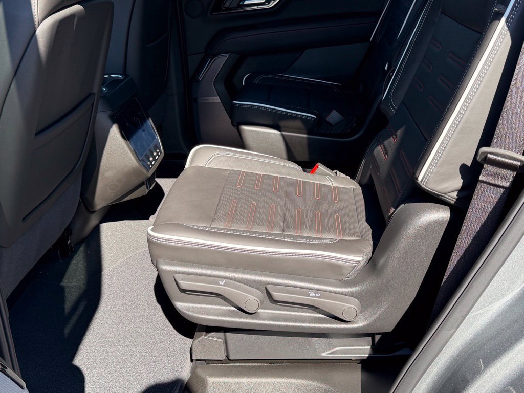 New 2027 GMC Yukon AT4 Ultimate AWD/4WD image 21