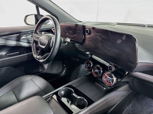 Used 2024 Chevrolet Blazer EV RS image 27