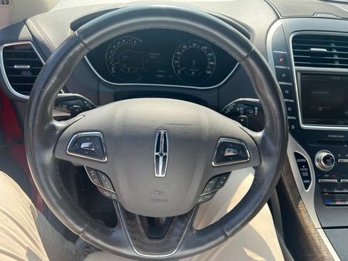 Used 2016 Lincoln MKX Reserve w/ Driver Assistance Package AWD/4WD image 12