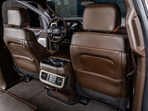 Used 2026 Ford F450 King Ranch w/ Chrome Package image 32