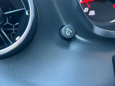 Certified 2023 Chevrolet Camaro LT image 34