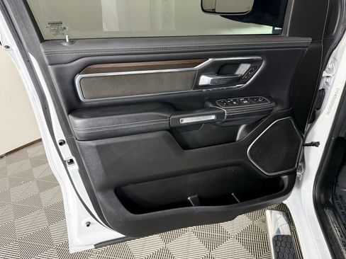 Used 2022 RAM 1500 Laramie AWD/4WD image 15