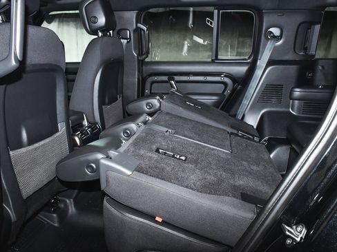 Used 2024 Land Rover Defender 130 X image 44