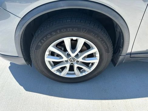 Used 2020 Nissan Rogue S w/ Special Edition Package FWD image 2