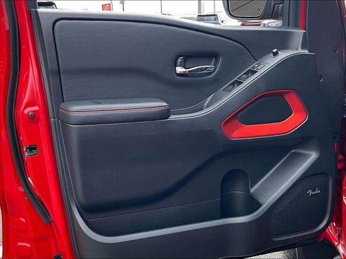 Used 2025 Nissan Frontier Pro-X w/ Pro Premium Package RWD image 25