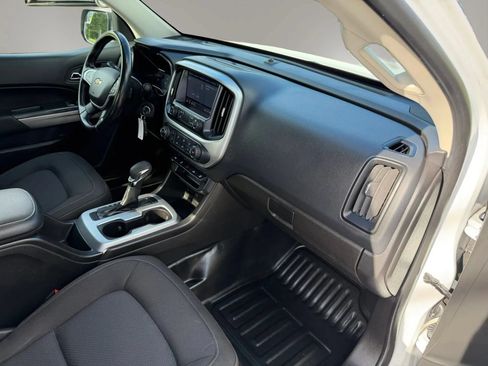 Used 2022 Chevrolet Colorado LT w/ Fleet Safety Package RWD image 44