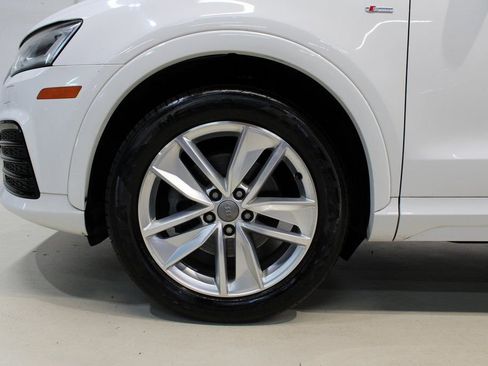 Used 2018 Audi Q3 2.0T Premium Plus w/ Premium Plus Package AWD/4WD image 5