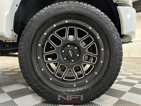 Used 2016 Ford F150 XLT w/ Equipment Group 302A Luxury AWD/4WD image 16