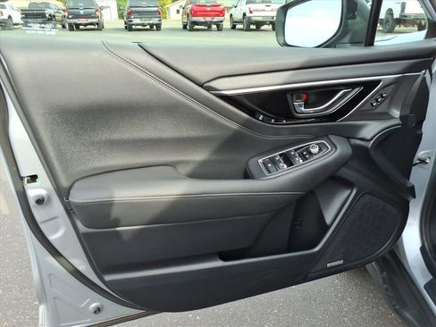 Used 2020 Subaru Outback Limited w/ Popular Package #2 image 11