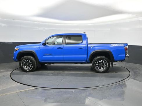 Used 2021 Toyota Tacoma TRD Off-Road image 9