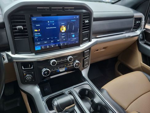Used 2021 Ford F150 Lariat AWD/4WD image 13