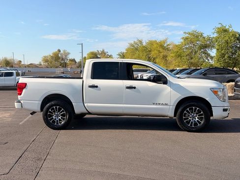 Certified 2023 Nissan Titan SV AWD/4WD image 7