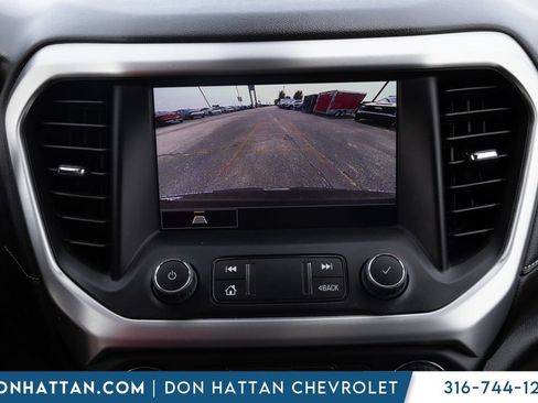 Used 2023 GMC Acadia SLT AWD/4WD image 8