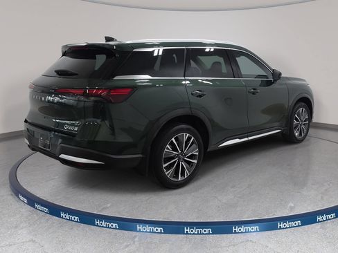 Certified 2026 INFINITI QX60 Luxe w/ Cargo Package AWD/4WD image 5