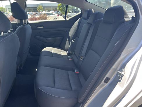 Used 2022 Nissan Altima 2.5 SV FWD image 26