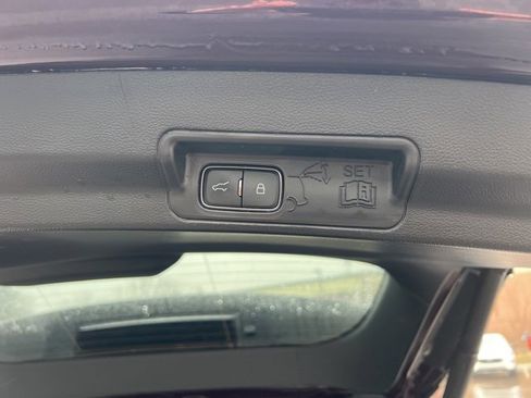 Certified 2022 Ford Explorer XLT w/ Equipment Group 202A image 16