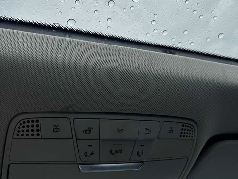 Used 2017 Mercedes-Benz C 300 4MATIC Sedan image 21