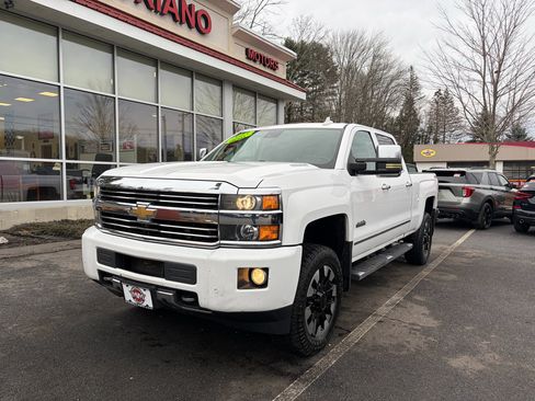 Used 2015 Chevrolet Silverado 2500 High Country image 2