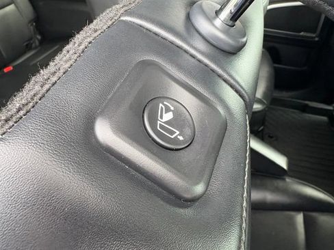 Used 2024 Kia Telluride S w/ S Sunroof Package FWD image 30