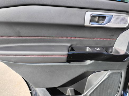 Used 2023 Ford Explorer ST-Line image 16