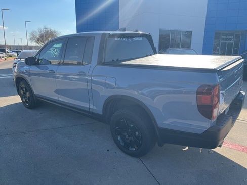 Used 2024 Honda Ridgeline Sport image 10
