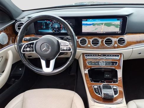 Used 2020 Mercedes-Benz E 450 4MATIC Sedan image 26