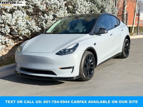 Used 2023 Tesla Model Y Long Range image 2