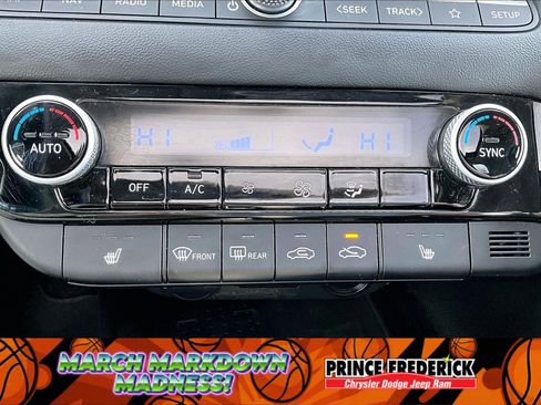 Used 2022 Hyundai Elantra Limited w/ Cargo Package image 27