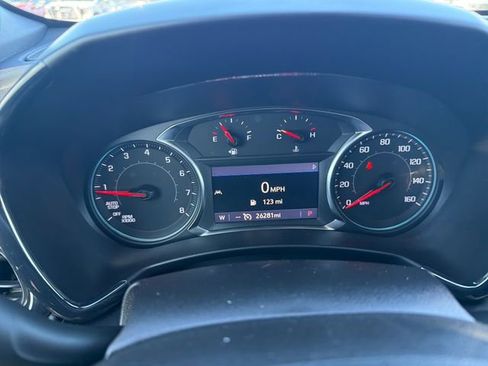 Used 2023 Chevrolet Equinox RS w/ RS Leather Package AWD/4WD image 18