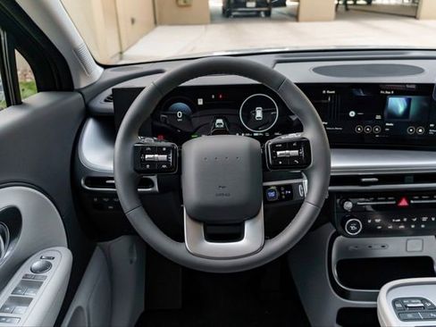 New 2026 Hyundai Ioniq 9 SE image 23