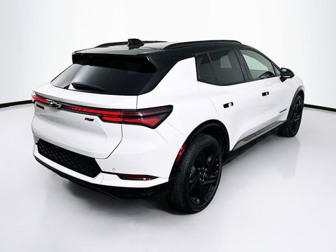 Used 2024 Chevrolet Equinox EV RS image 9