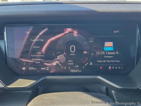 Used 2025 GMC Acadia Elevation AWD/4WD image 4