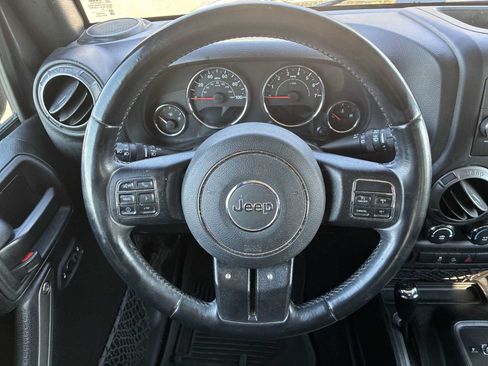 Used 2018 Jeep Wrangler Unlimited Sport S AWD/4WD image 11