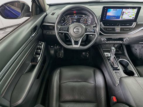 Used 2023 Nissan Altima 2.0 SR FWD image 21