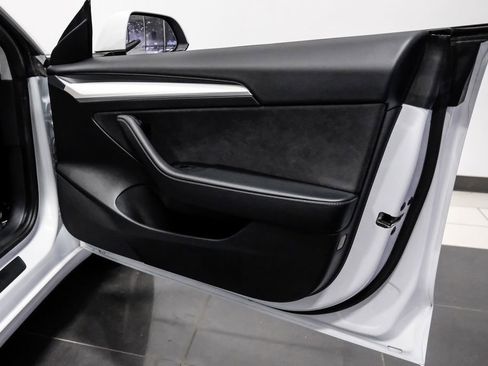 Used 2021 Tesla Model 3 Long Range image 42