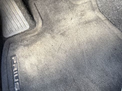 Used 2012 Toyota Prius Two image 17