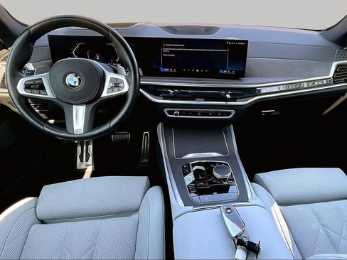 Used 2024 BMW X5 xDrive40i w/ M Sport Package AWD/4WD image 15
