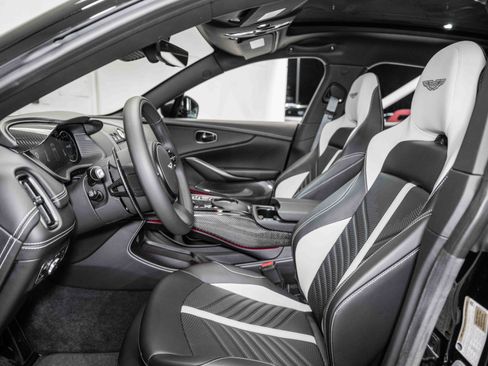 Used 2024 Aston Martin DBX 707 image 13