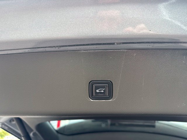 Used 2021 Chevrolet Traverse LT AWD/4WD image 23