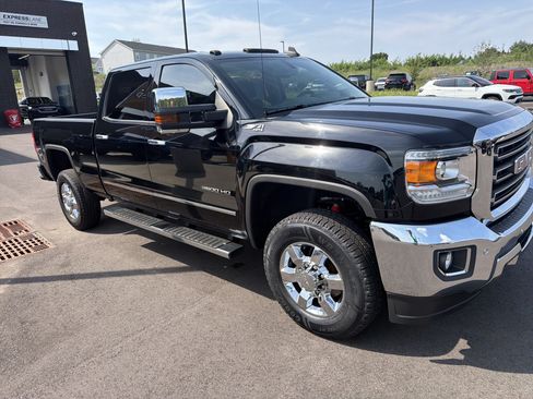 Used 2019 GMC Sierra 2500 SLT AWD/4WD image 7